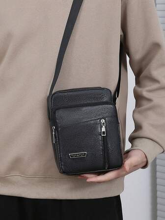 1 件黑色纯色男士单肩斜挎包，时尚休闲通勤背包