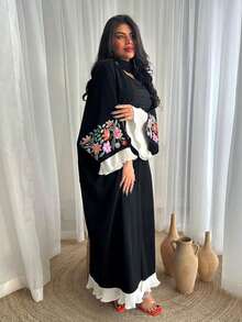 Dubai Arabic Embroidered Abaya, Fashion Outer Wear With Pleated Patchwork - Black - View 3