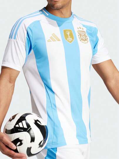  Camiseta de local de Argentina 24 de Adidas, camiseta de fútbol de manga corta con bloques de color a rayas, versión de aficionado, local de Argentina, hombre, azul y blanco