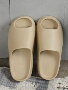 Chinelo feminino da moda, confortável, versátil, casual, com sola grossa e bico aberto, para uso interno e externo. - Caqui - Ver 3