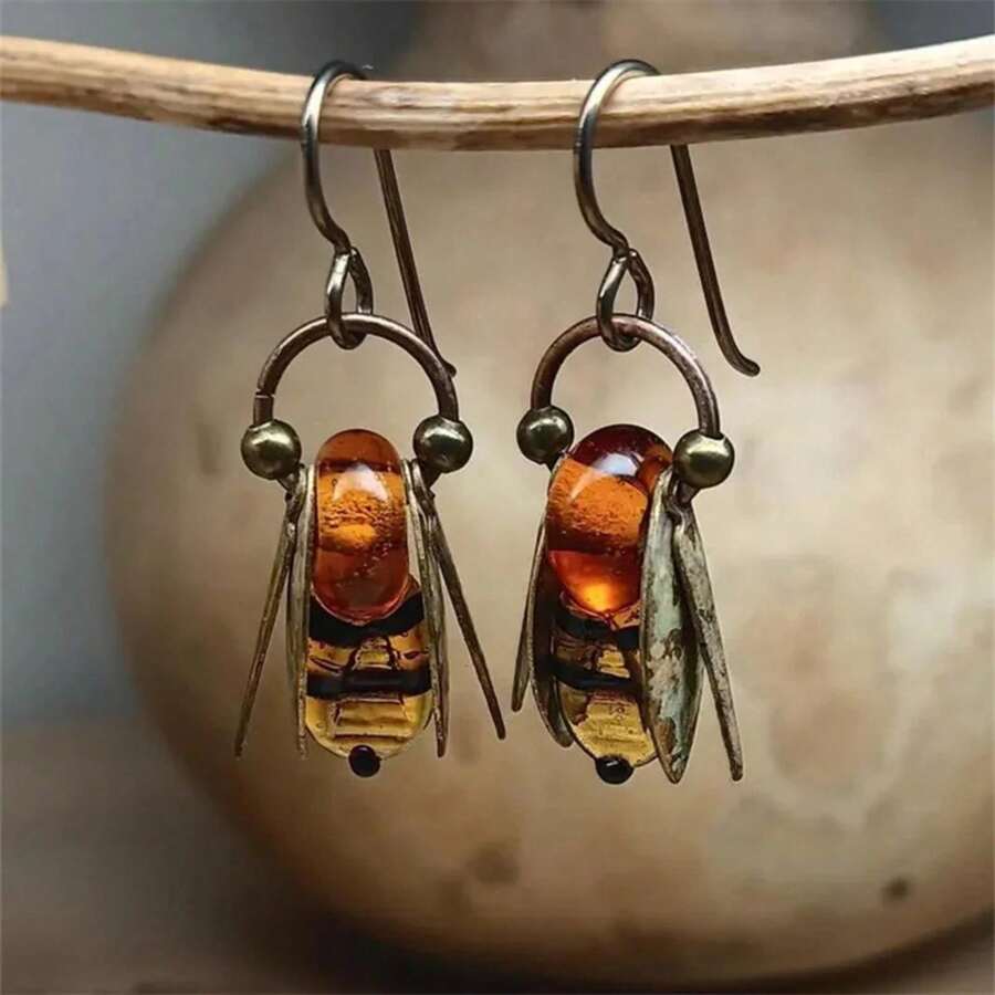 Vintage Metal Golden Carving Bee Earrings For Women Jewelry Accessories Creative Round Amber Color Resin Dangle Earrings Birthday/Engagement/Holiday Gifts Everyday Jewelry, Elegant AccessoryDaily Ware Best Gift For Friends And Family - 銅色 - 查看 1