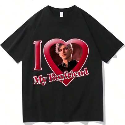 Camiseta de algodón con texto "Love And Deepspace Sylus I Love My Boyfriend", ideal para el día de Vaines, Hot18220 g Camiseta de algodón puro de 220 g para primavera-verano. Siente la temporada en su máxima expresión. Nuestra camiseta de algodón puro de está tejida para una transpirabilidad y suavidad excepcionales, lo que la convierte en tu compañera ideal desde las flores de primavera hasta el sol de verano. Diseñada para la comodidad durante todo el día, es más que un básico: es un regalo considerado y práctico para envolver a tus seres queridos en una comodidad inquebrantable.