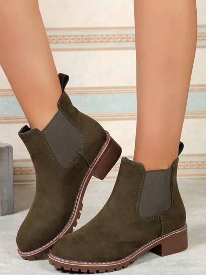 2025 Nuovi stivali in camoscio da donna per autunno/inverno, stile britannico, stivaletti corti, con punta tonda e tacco chunky, stile Chelsea. Nota: Taglia piccola.