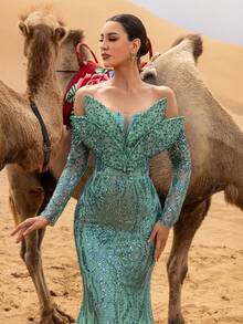 GIFORU 聚光灯绿色亮片礼服 - 珠饰美人鱼露肩礼服，V领设计，奢华正式礼服，适合盛大晚宴、生日派对和红毯活动。这款礼服采用露肩设计，展现迷人的美人鱼曲线，并饰以闪亮的珠饰细节，让您感觉自己像真正的明星。 - 綠色 - 查看 1