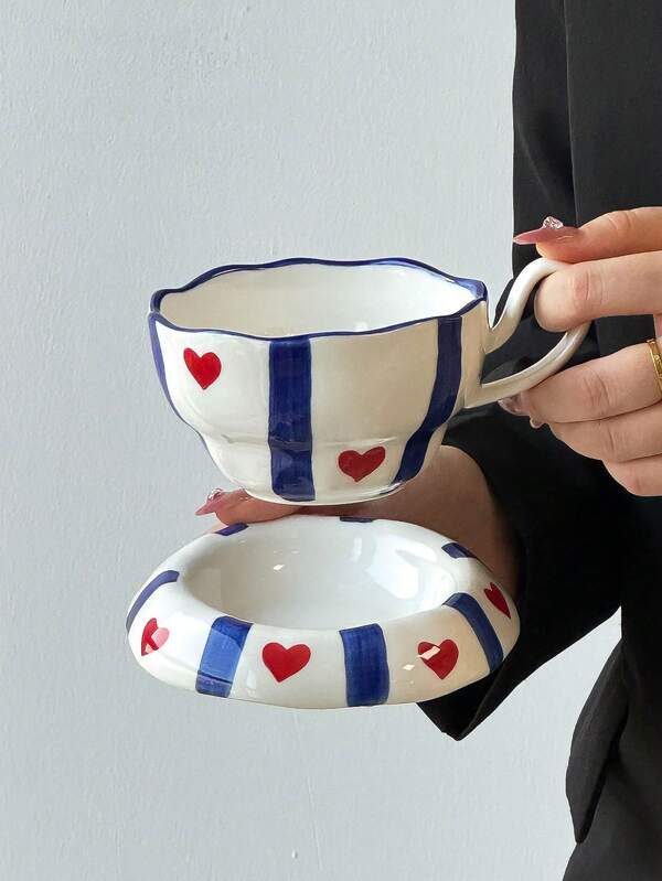 Conjunto de caneca e pires de cerâmica com design de coração listrado azul, caneca fofa estilo coreano com porta-copos de coração listrado combinando, escolha ideal para café da manhã, chá ou café, presente perfeito de aniversário ou feriado, adequado para uso doméstico