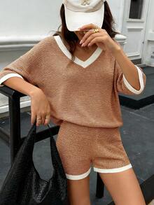 Knit Mix Elegant Women's Chic V Neck Knit Sweater Set, Spring & Fall Short Sleeve Shorts, Autumn Winter Fashion, Versatile Casual Wear,Suitable For Christmas, Thanksgiving, And New Year