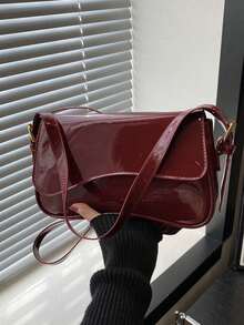 Nuova borsa da donna spagnola da attraverso la frontiera, borsa a tracolla pieghevole, borsa da pendolare alla moda, semplice, da portare sotto braccio, borsa in pelle brevettata (escluso il sacchetto regalo)