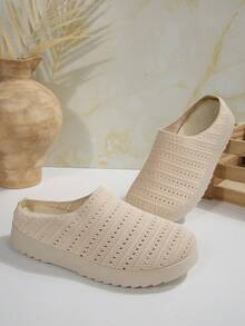 Pantuflas tipo slip-on en beige, zapatos de pescador cómodos de tela para interiores, mocasines planos para uso en exteriores para mujeres