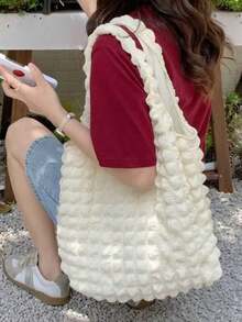 Stylowa, prosta, uniwersalna, minimalistyczna sukienka na jedno ramię, odpowiednia do stylizacji uniwersyteckich, miejskich i casualowych - Biały - Zobacz 3