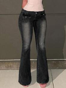 بنطلون جينز ذو خصر منخفض للغاية وواسع من أسفل - تفاصيل جيوب زخرفية وتصميم رافع للمؤخرة للموضة Y2K - الأسود - مشاهدة 6