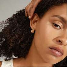 1 par de pendientes de acero inoxidable con forma de lágrima para mujeres, con colgante geométrico bañado en oro de 18k, incrustado con circonita brillante, de estilo bohemio, adecuado para uso diario, regalo de Navidad, regalo de cumpleaños