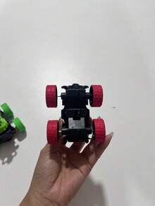 1pc Realistic Stunt Rocking Car, Super Durable Climbing Model Retro 4WD Inertial Off-Road Vehicle