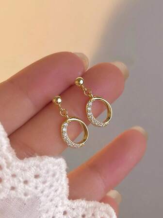 2 Stücke luxuriöse und exquisite S925 Sterling Silber mit Zirkonia eingelegte ovale Hohlohrringe für Frauen für Geburtstag, Familienfeier