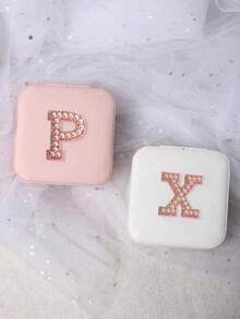 1个字母图案旅行首饰盒，便携式拉链首饰收纳盒，女士礼品盒，PU皮革防水首饰盒，可收纳戒指、吊坠、耳环、项链 - 送给女孩和女士的理想礼物，女士旅行、度假、秋季、万圣节必备收纳盒 - 彩色 - 查看 11