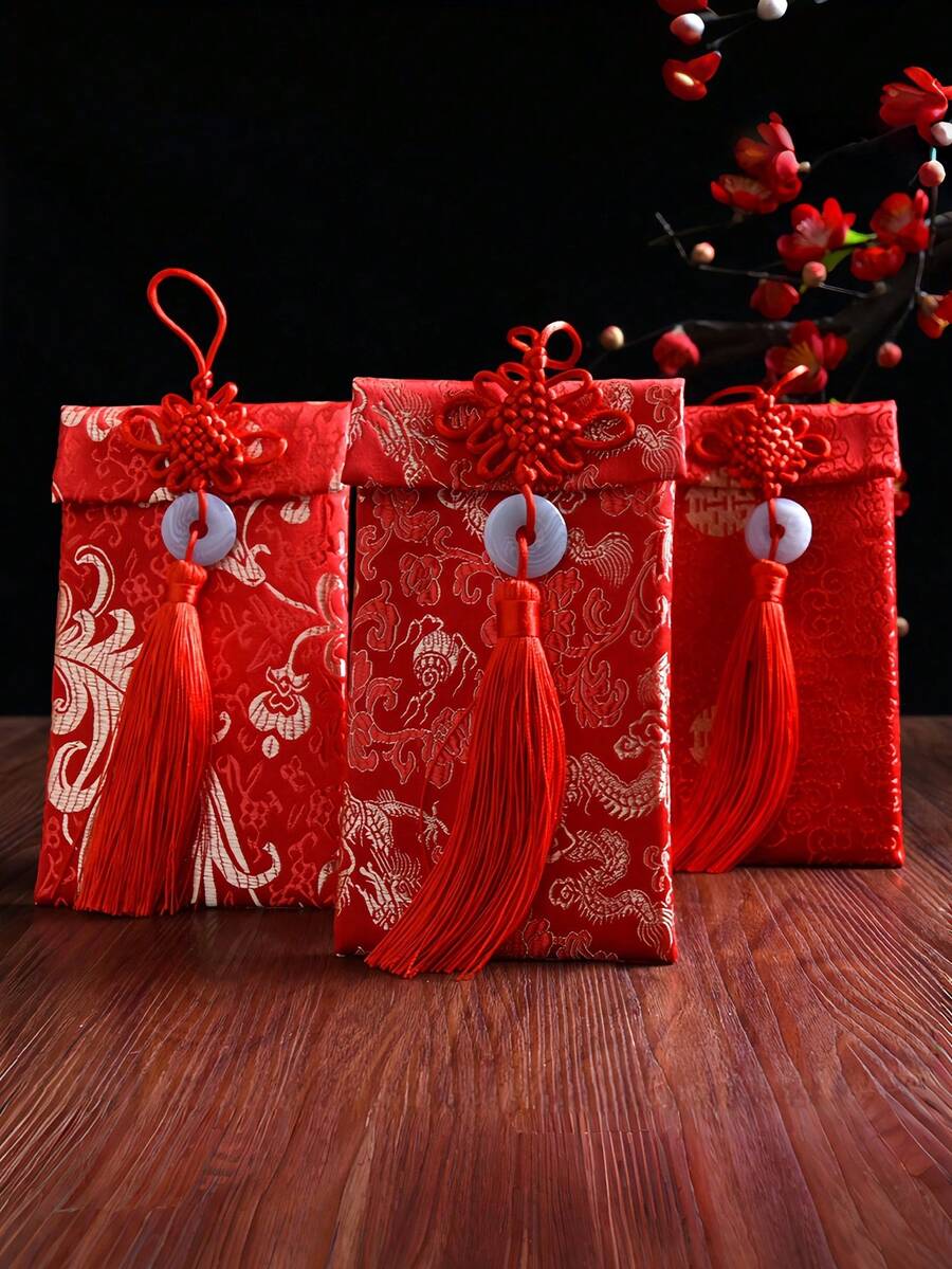 Sobre de seda estilo chino Hongbao, sobres de tarjetas de dinero de la suerte, bolsillos rojos de dinero en efectivo, sobres de tarjetas de regalo con nudo de cobre para el Año Nuevo 2026, el Festival de Primavera, bodas y otros elementos festivos chinos, sobres de tarjetas de regalo de seda roja con colgante de jade y nudo chino de cobre
