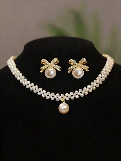 1 Set de collar minimalista y elegante de punto con lazo de strass y pendientes de perla falsa, conjunto de joyas de lujo exquisito, adecuado para bodas, fiestas, festivales y uso diario para mujeres