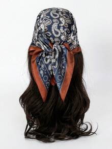 1条佩斯利花纹波西米亚风头巾，可作沙滩时尚围脖或连衣裙使用