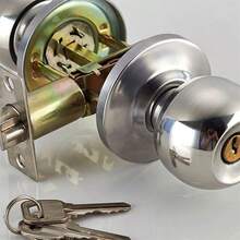 缎面不锈钢可锁入户门把手 - 标准球形设计，适用于室内外，带隐私功能