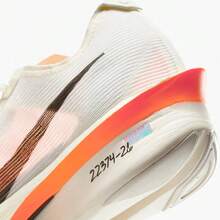 Nike W ZOOMX VAPORFLY NEXT% 4 PROTO 女子休闲鞋 HF6411-100 - 白黑/灰 - 查看 8