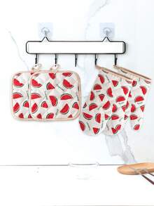 Strawberry Pattern Kitchen Thickened Cooking Microwave Gloves And Insulation Mat For Daily Home Use Kitchen Restaurant Oven Gloves Insulation Mat Set 2PCS 4PCS