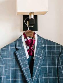 Customized Text/Logo Wooden Clothes Hanger, Non-Slip, Seamless, Suitable For Home, Hotel, Wedding, Laundry Drying,Chic Design