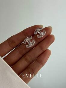 925 Silver Elegant & Cute Earrings, Suitable For Daily Wear And Gatherings - Silver - View 3