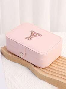 1个旅行首饰盒，26个字母装饰，您的专属符号，迷你首饰盒，PU皮革小首饰盒，多功能首饰盒，紧凑型首饰盒，首饰收纳盒，首饰储物盒，便携式旅行首饰盒，大容量首饰盒，简约首饰盒，化妆盒，化妆品收纳盒 - 粉紅色-1pc - 查看 3