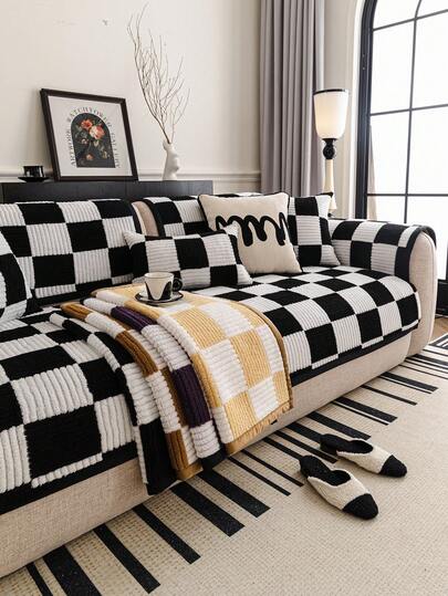 1pc Checkerboard Fleece Anti-Slip Sofa Cushion - Pet Friendly, Soft & Skin-Friendly, Easy To Clean, Suitable For Home, Bedroom, Living Room, Office