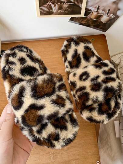 Ein Paar Kinder Leoparden-Muster Design Mode Slip-On Hausschuhe, geeignet für den täglichen Hausgebrauch, flache Pantoffeln