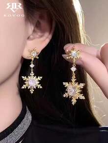 1 Pair Unique Elegant Snowflake Inlaid Glass Design Earrings, Fashionable & Sophisticated, Suitable For Parties And Gatherings