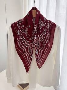 1条多功能时尚佩斯利花纹亚麻方巾，70厘米，轻盈舒适，适合女士搭配连衣裙。