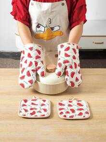 Strawberry Pattern Kitchen Thickened Cooking Microwave Gloves And Insulation Mat For Daily Home Use Kitchen Restaurant Oven Gloves Insulation Mat Set 2PCS 4PCS