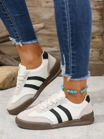 2025 Zapatillas deportivas casuales con cordones ligeras para adolescentes, cómodas y antideslizantes