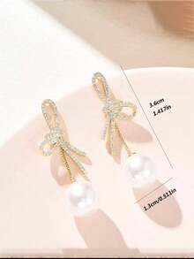 1 对蝴蝶结水钻和人造珍珠耳环，法式设计时尚耳环 - 金色 - 查看 5