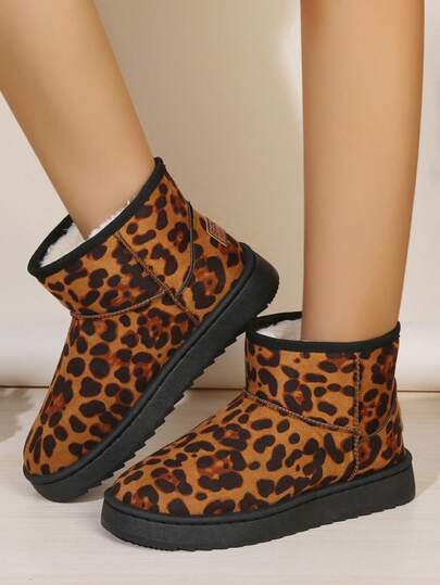 1 Pair Classic Thick Soft Bottom Snow Boots, Versatile Women's Boots, Thick Sole Anti-Slip Short Boots