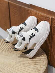 Kids' Fashionable Color Block High-Top Sneakers, Letter Patch Design For Stylish Look, Soft Sole With Shock Absorption, Suitable For School And Casual Wear