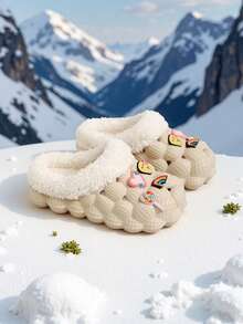 Giày Clogs ấm áp và mềm mại thông thường có móc khóa hoạt hình dễ thương cho bé trai và bé gái, dép đế mềm lót cách nhiệt chống trượt cho trong nhà, mùa thu và mùa đông - Màu be - Xem 3