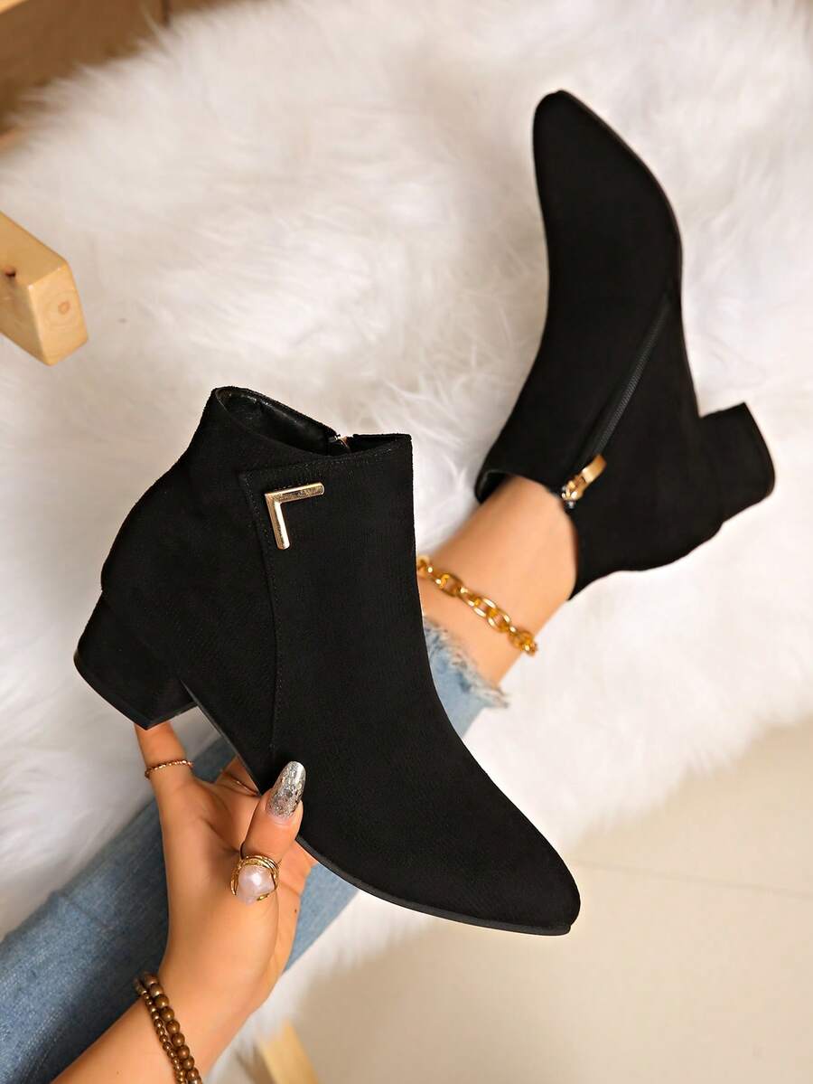 Women's Basic Solid Color Fashion Elegant Side Zipper Chunky Heel Short Boots, Suede Fabric Ankle Boots For Autumn, Thermal Lined, Black Boots, Apricot Boots With Metal V-Shaped Buckle Decor - Black - View 1