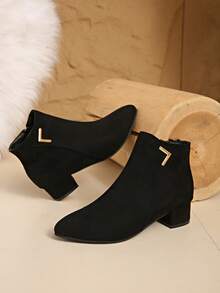 Women's Basic Solid Color Fashion Elegant Side Zipper Chunky Heel Short Boots, Suede Fabric Ankle Boots For Autumn, Thermal Lined, Black Boots, Apricot Boots With Metal V-Shaped Buckle Decor - Black - View 5