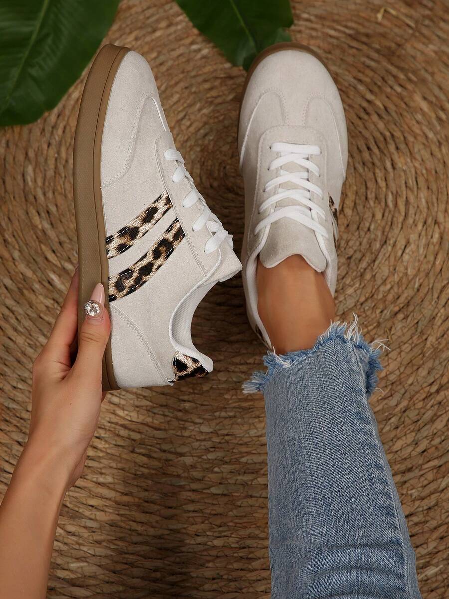 Leopard Print Retro Round Toe Comfortable Casual Lace-Up Sneakers For Girl, Contrast Color Striped - Beige - View 1
