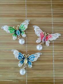 1 pieza Nuevo broche de mariposa de moda, colgador de ropa, colgante de aleación con cristal, accesorio de decoración de insecto