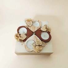 定制婚礼烛台（1/10/30/50个装），可刻上姓名和日期，心形设计，两种颜色可选。送给女友、妻子、母亲、新娘或伴娘的特别礼物。完美适用于生日、周年纪念日和婚礼派对。装饰性强，可重复使用，精致时尚，品质上乘，色彩丰富，现代感十足，可定制。 - 彩色 - 查看 10