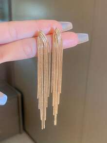 一对流苏耳环，欧美时尚设计，独特百搭的优雅耳环，适合日常佩戴、节日庆典和送礼。 - 金色 - 查看 1