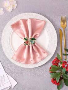 Dekorative Servietten-Ringe, Glocken- und Schneeflocken-Servietten-Ringe, festliche und zeremonielle Metall-Servietten-Ringe für Partyveranstaltungen, dekorative Servietten-Halter für Hotels, festliche Party- und Familien-Dinner-Dekorationen.