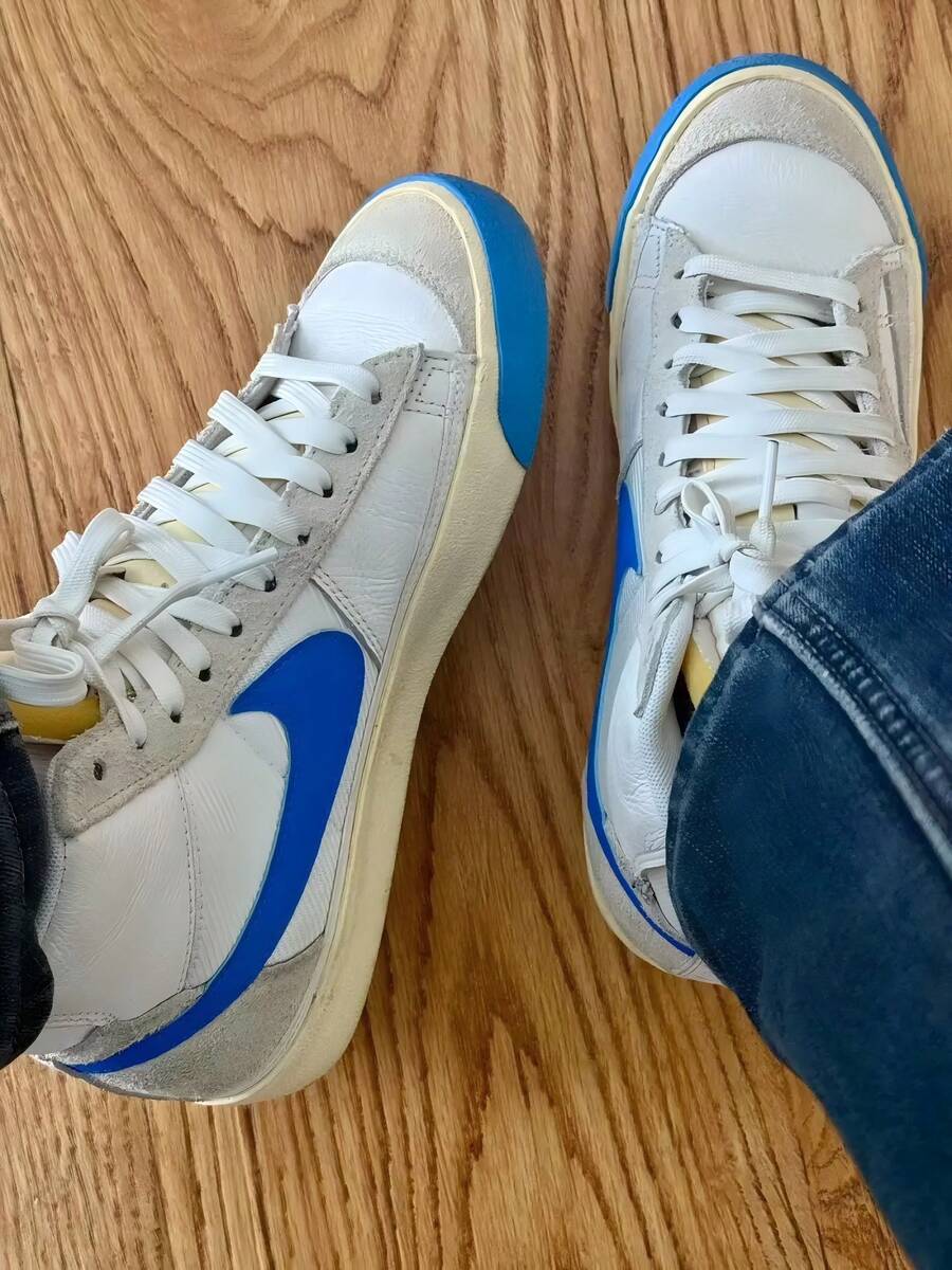 Nike BLAZER MID 77 经典百搭运动鞋，复古高帮休闲鞋