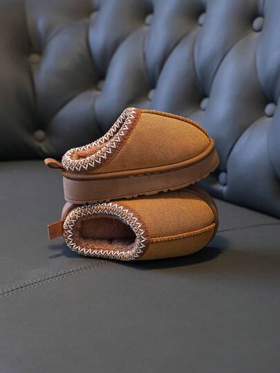 Nuevas zapatillas de otoño/invierno para niños, diseño sencillo, forro de felpa, suela gruesa, cálidas zapatillas de casa para niños y niñas