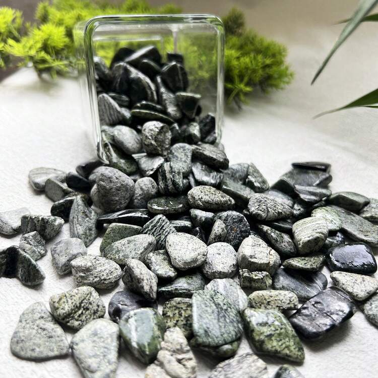 100g Large Chunk Natural Green Zebra Stone, Suitable For Home Decor, Fish Tank And Aquarium Rocks, Fountains, Office Decor, Vase Filler And Plant Bedding, Collection, Gifts - Green - View 1