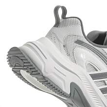 Adidas 阿迪达斯女款厚底运动鞋，复古网眼休闲运动鞋 - 白色 - 查看 6
