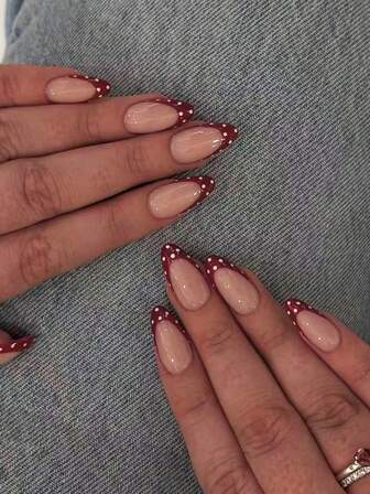 10 Pieces Of Handmade Press-On Short Nails Featuring French Tips, Available In White, Brown, Gold, Pink, Red, And Polka Dot Designs. Adorned With Hand-Painted Gradient Plum Blossoms And Three-Dimensional Aurora-White Five-Petal Flowers, Embellished With Diamond Accents. Includes Nail Art Tools. Suitable For Women And Girls, Designed In An Almond Shape.