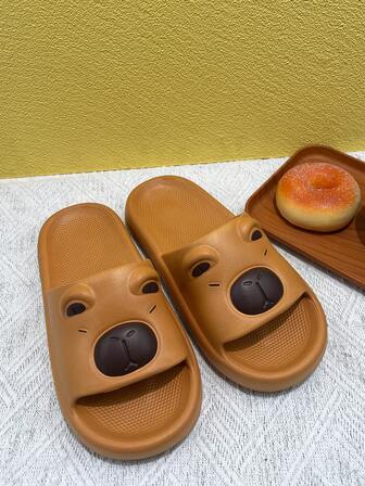 新款可爱水豚卡通EVA拖鞋，女士拖鞋，高端百搭，多种颜色可选，情侣款，居家、日常外出、浴室、购物、淋浴、海滩等场合皆宜。柔软、防臭、防滑、舒适耐穿，是情侣的可爱之选。情侣款采用相同设计风格。圣诞拖鞋，（建议脚宽者选择大一码）